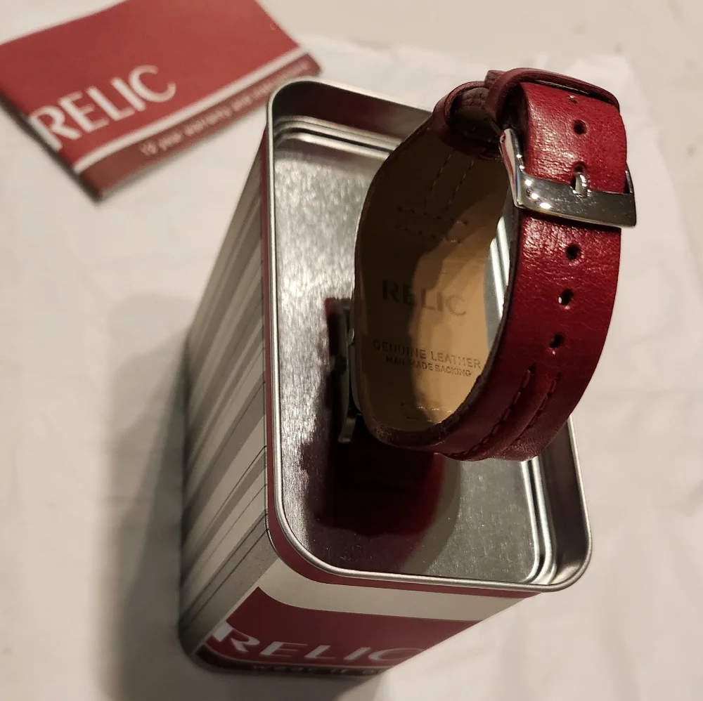 Rectangular Unisex Watch - Picture 4 of 5